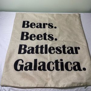 HOST PICK!!🥳“The Office” BBB Pillow Case!